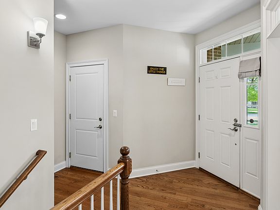 2nd image of 2757 Nicole Cir