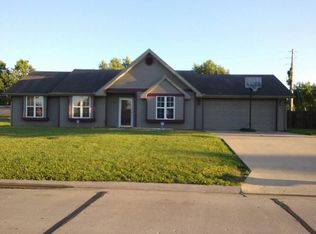 1320 40th Street Ter, Sedalia, MO 65301