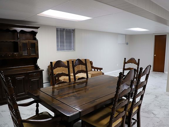 4th image of 15 Bleecker St #B