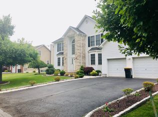 117 Churchill Ave, Somerset, NJ