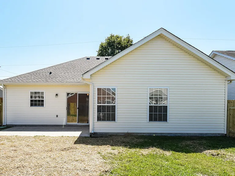 1241 Alandee St — Photo 16