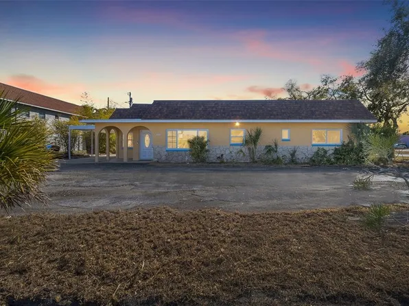 6098 22nd Ave N, Saint Petersburg, FL 33710