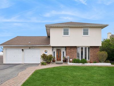 23 Viking Drive, West Islip, NY, 11795