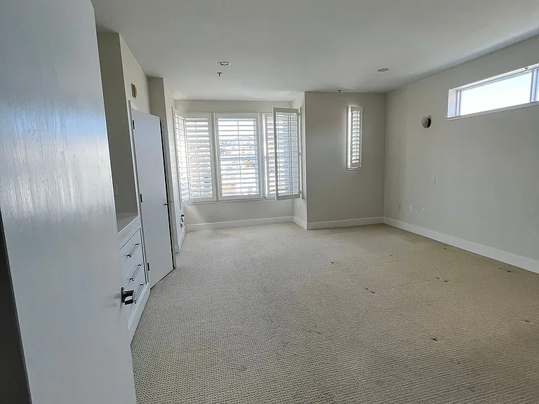 1070 Capp St #3 — Photo 8