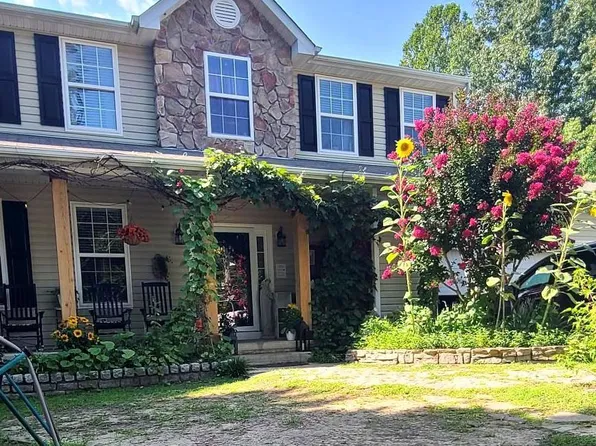 8832 Mullen Rd, King George, VA 22485