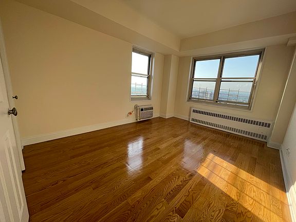 5th image of 12333 83rd Ave APT 3208