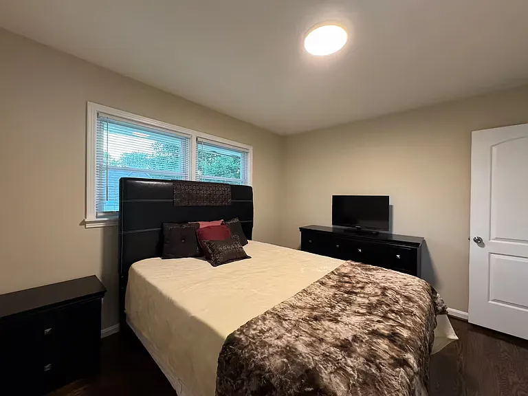 1017 Primrose Dr — Photo 8