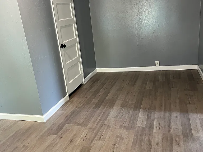 2973 S Newman Ave — Photo 4