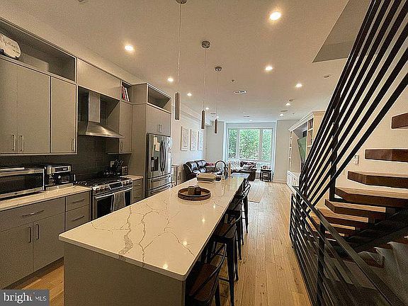 4th image of 1544 S 20th St