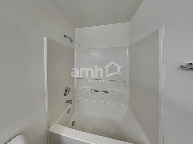 509 Springbrook Trl N — Photo 14