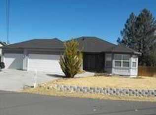 18720 Horseshoe Rd, Hidden Valley Lake, CA 95467