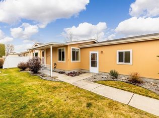 19414 E Augusta Ln, Greenacres, WA 99016