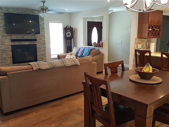 5th image of 1440 Oak Leaf Ln
