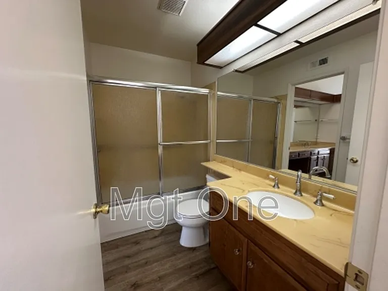 235 Oahu Way — Photo 12