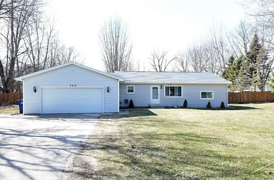 1st image of 750 Lutzke Rd