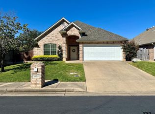 1852 Hollylake Cir, Tyler, TX 75703