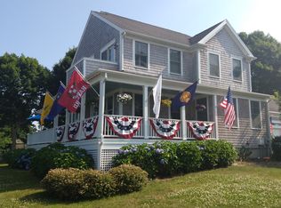 53 Hamilton Dr, Portsmouth, RI 02871