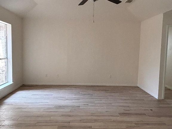 4th image of 1808 Leissner St