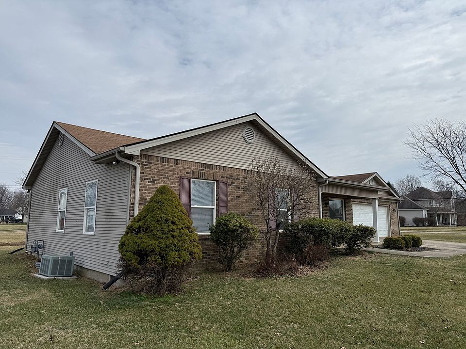 1st image of 700 Eureka Dr