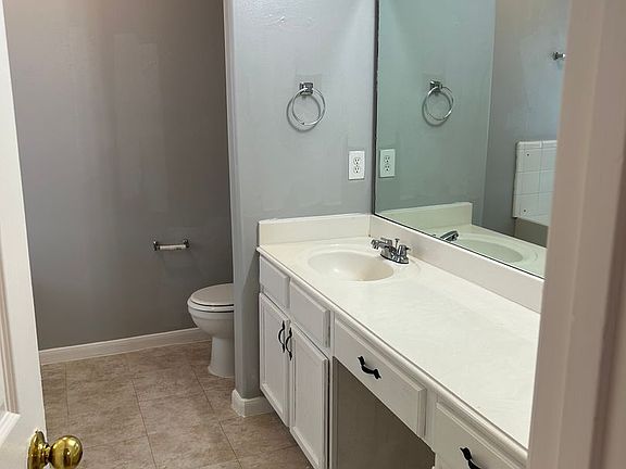 3rd image of 7111 Aurora Falls Ln