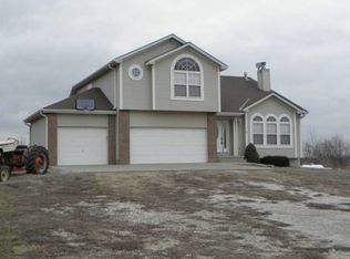 36002 E State Route B, Garden City, MO 64747