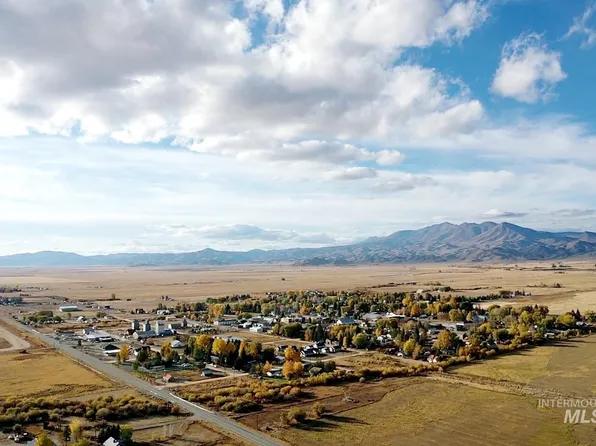 4 Fairway Ests, Fairfield, ID 83327