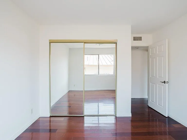 1134 Campbell St #307 — Photo 25