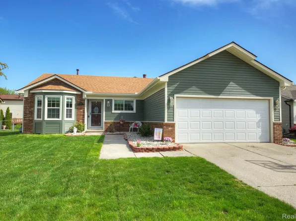 42582 Woodbridge Dr, Canton, MI 48188