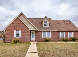 15000 Dismuke Ave, Biloxi, MS 39532