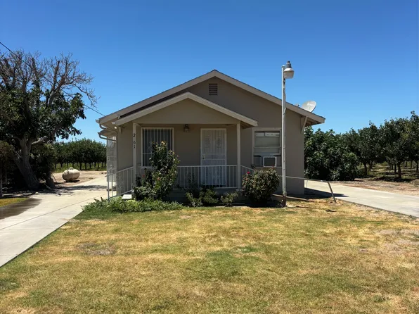2361 N Humboldt Ave, Kerman, CA 93630