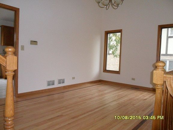 5th image of 467 Montrose Avenue