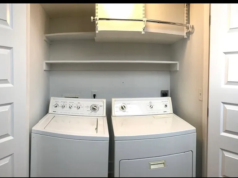 310 S Main St — Photo 10