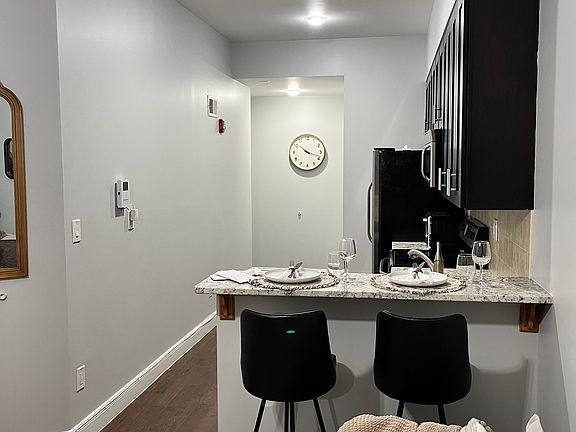 5th image of 1416 S 15th St Floor 1