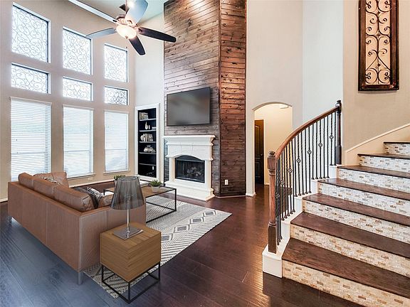 5th image of 9973 Norhill Heights Ln