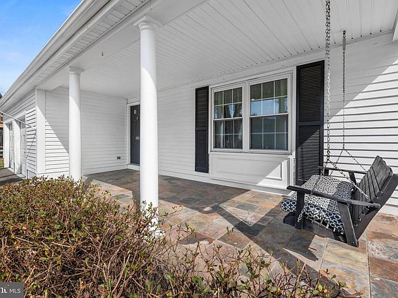 4th image of 8274 Raindrop Way