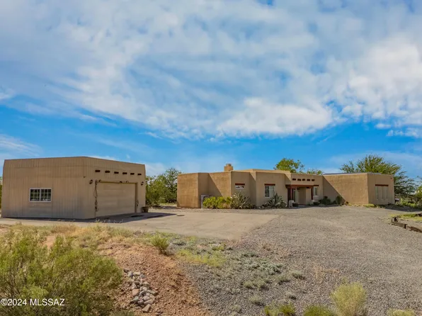 1041 N Vidal Dr, Vail, AZ 85641