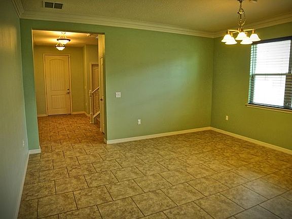 2nd image of 11852 Thatcher Ave
