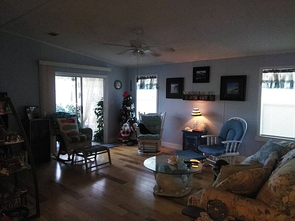 5th image of 304 Choo Choo Ln