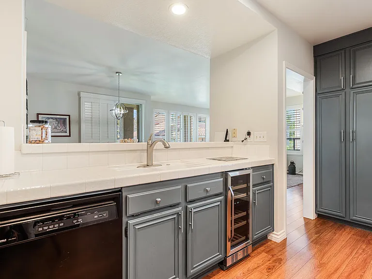 271 Fieldstone Way #A — Photo 4