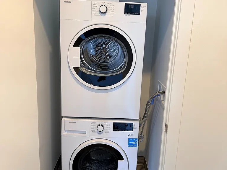 25 Wellington St S #3210 — Photo 16