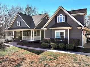 321 Chumbley Rd, Dawsonville, GA 30534