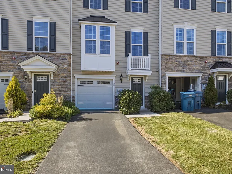 20 Twomey Ct — Photo 32