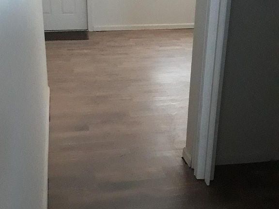 5th image of 833 N Lombard St