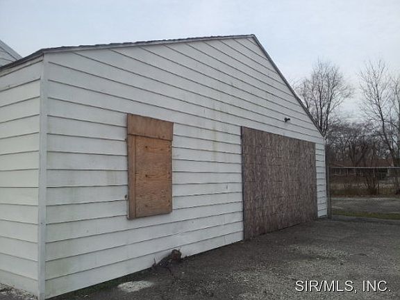 3rd image of 665 N 70th St