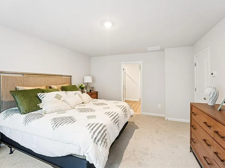 80 Proust Cir — Photo 35