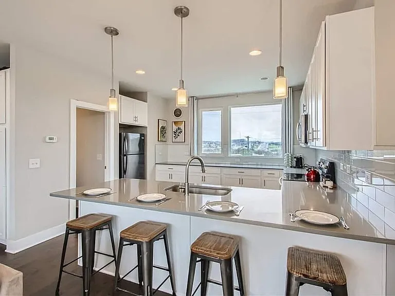 66 Fern Ave — Photo 14