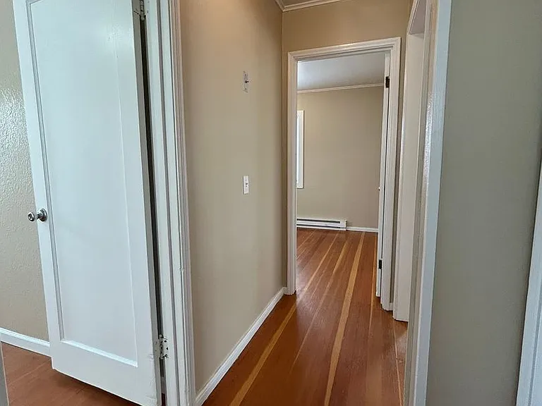 1115 Sanford Ave — Photo 10