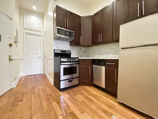 Rented by Vector New York, LLC | media 2