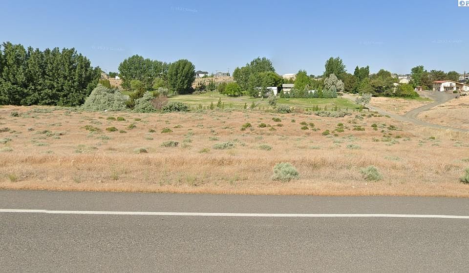 1st image of 38 Avenue