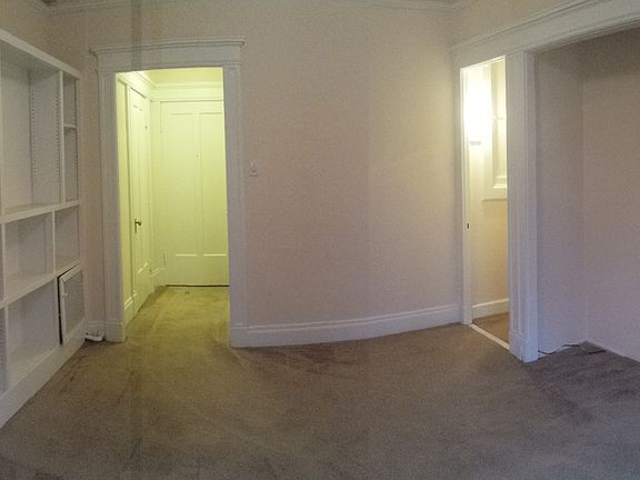 Living/Sleeping Area